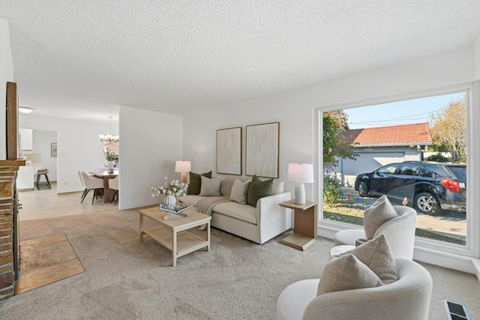 Tiny photo for 33557 3rd Street, UNION CITY, CA 94587 (MLS # ML82028844)