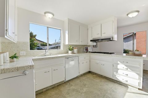 Tiny photo for 33557 3rd Street, UNION CITY, CA 94587 (MLS # ML82028844)