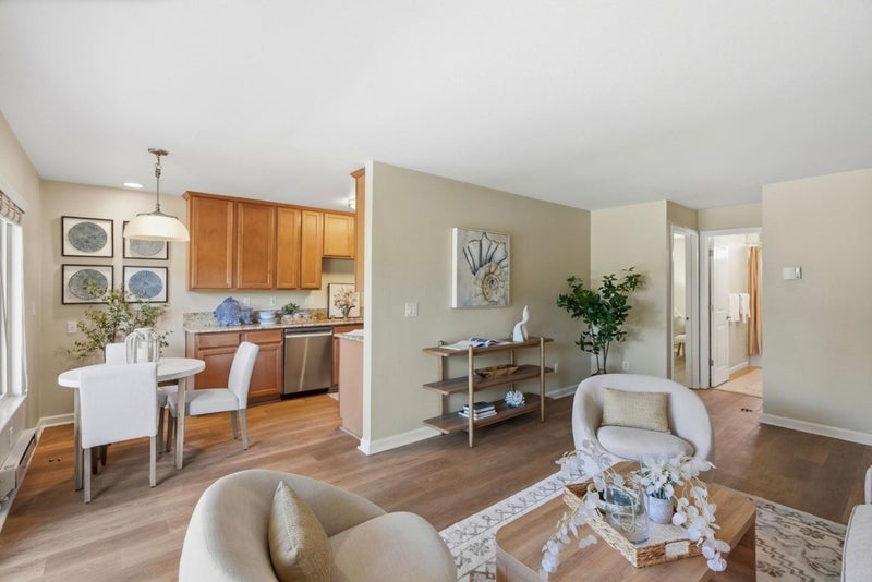 300 Glenwood Circle 186