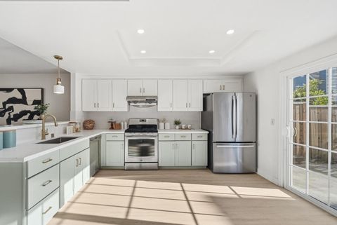 Tiny photo for 1131 Chen Street, SAN JOSE, CA 95131 (MLS # ML82035340)