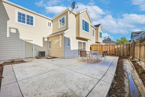 Tiny photo for 1131 Chen Street, SAN JOSE, CA 95131 (MLS # ML82035340)