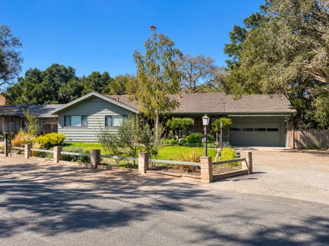 Photo of 56 Paseo De Vaqueros, SALINAS, CA 93908 (MLS # ML82064018)
