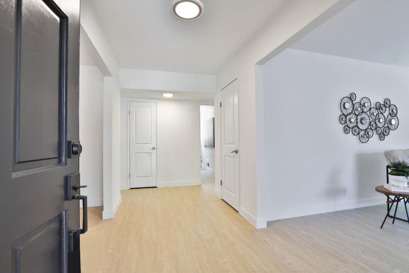 926 Mesa Oak Court