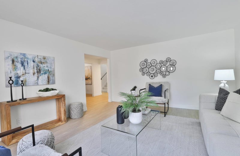 926 Mesa Oak Court
