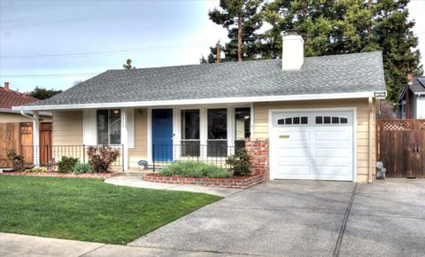 Photo of 1523 Virginia Avenue, REDWOOD CITY, CA 94061 (MLS # ML82037722)