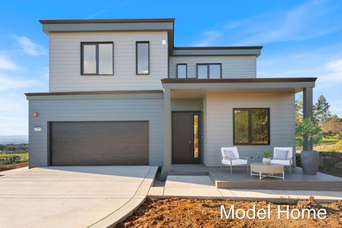 Photo of 5973 Tandera Avenue, SAN JOSE, CA 95123 (MLS # ML82031018)