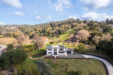 Photo of 76 Vista Verde Way, Portola Valley, CA 94028 (MLS # ML82025339)