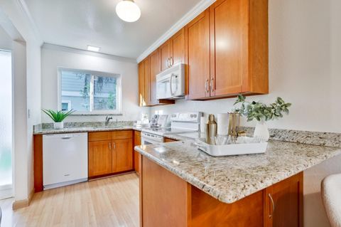 Tiny photo for 447 Oak Avenue, REDWOOD CITY, CA 94061 (MLS # ML82037128)