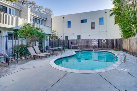 Tiny photo for 447 Oak Avenue, REDWOOD CITY, CA 94061 (MLS # ML82037128)