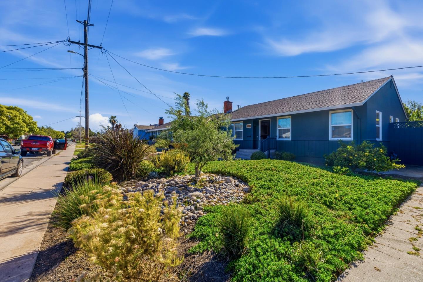 840 Capistrano Drive
