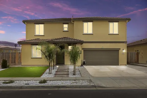 2075 Martin Street, Los Banos, CA 93635 - #: ML82033109