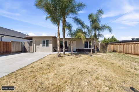 Photo of 10343 Beeman Drive, SAN JOSE, CA 95127 (MLS # ML82050475)