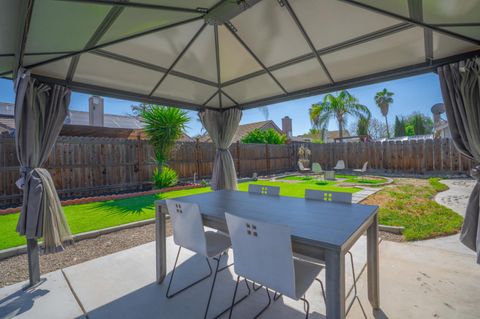 Tiny photo for 648 Pismo Way, LOS BANOS, CA 93635 (MLS # ML82039931)