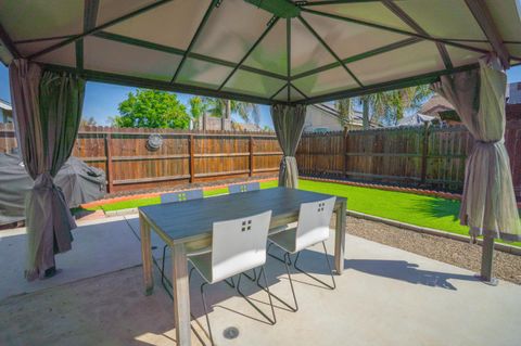 Tiny photo for 648 Pismo Way, LOS BANOS, CA 93635 (MLS # ML82039931)