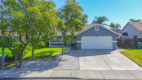 Tiny photo for 648 Pismo Way, LOS BANOS, CA 93635 (MLS # ML82039931)