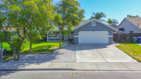 Tiny photo for 648 Pismo Way, LOS BANOS, CA 93635 (MLS # ML82039931)