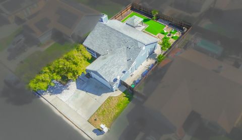 Tiny photo for 648 Pismo Way, LOS BANOS, CA 93635 (MLS # ML82039931)