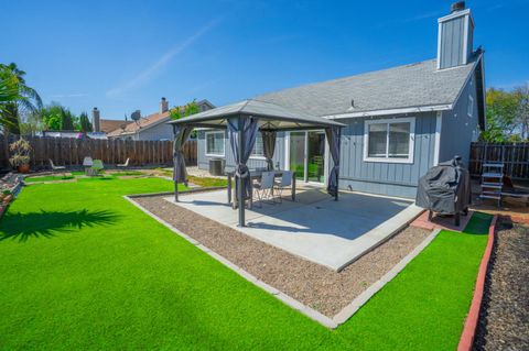 Tiny photo for 648 Pismo Way, LOS BANOS, CA 93635 (MLS # ML82039931)