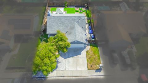 Tiny photo for 648 Pismo Way, LOS BANOS, CA 93635 (MLS # ML82039931)