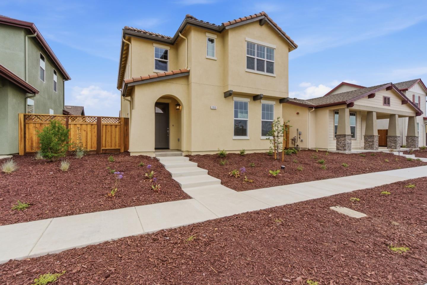 755 Aurora Way