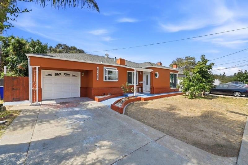 21471 Burr Way