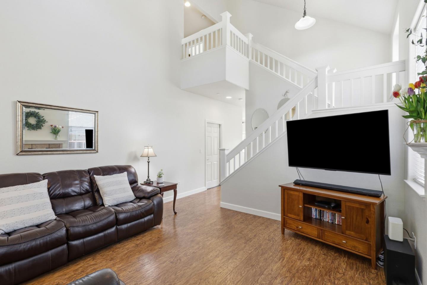 18 Windward Place