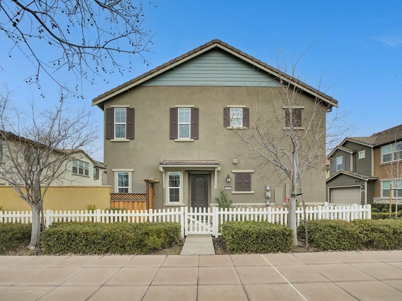 1426 South Central Parkway