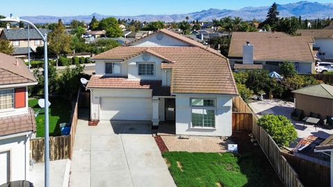 Photo of 441 Adrian Court, HOLLISTER, CA 95023 (MLS # ML82023853)