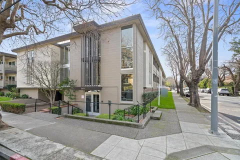 249 Elm Street Unit 104, San Mateo, CA 94401 - #: ML82033030