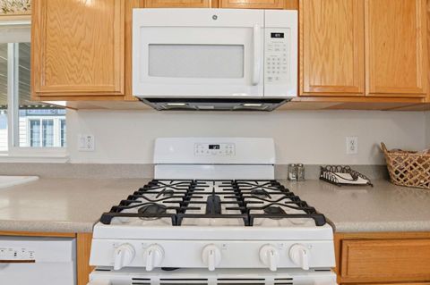 Tiny photo for 232 Santa Susana #232, SAN LEANDRO, CA 94579 (MLS # ML82043989)