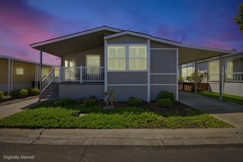 Tiny photo for 232 Santa Susana #232, SAN LEANDRO, CA 94579 (MLS # ML82043989)