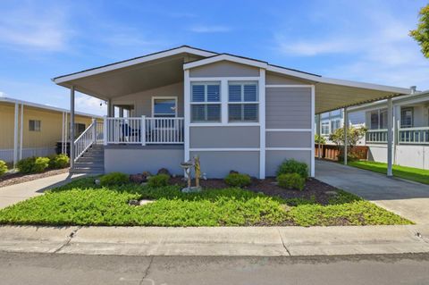 Photo of 232 Santa Susana #232, SAN LEANDRO, CA 94579 (MLS # ML82043989)