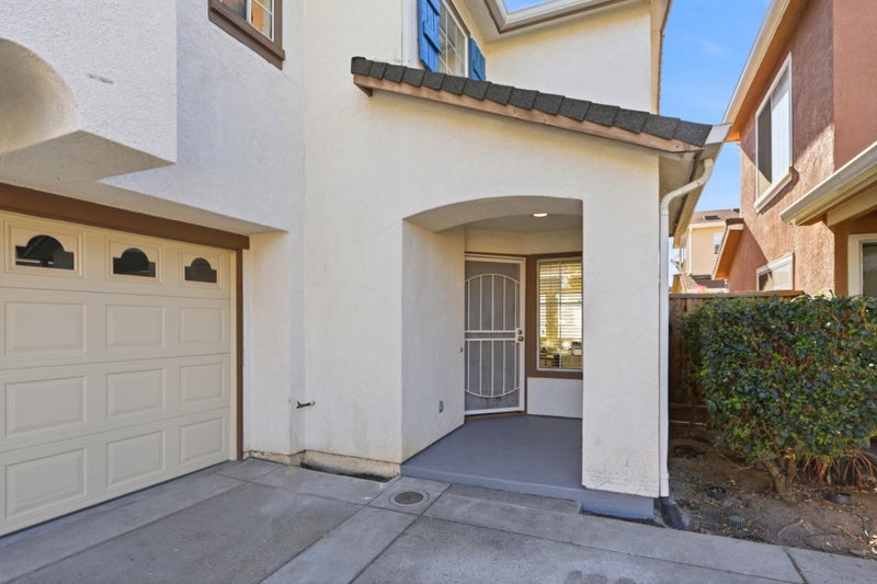 1572 Firestone Loop