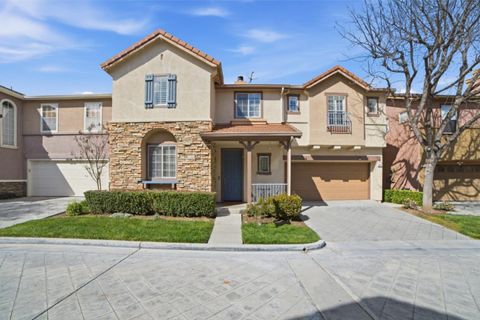 Photo of 2777 Rubino Circle, SAN JOSE, CA 95125 (MLS # ML82036261)