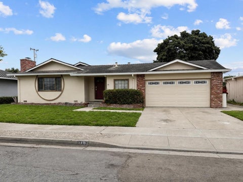 Photo of 10 Chalon Circle, SALINAS, CA 93901 (MLS # ML82059683)