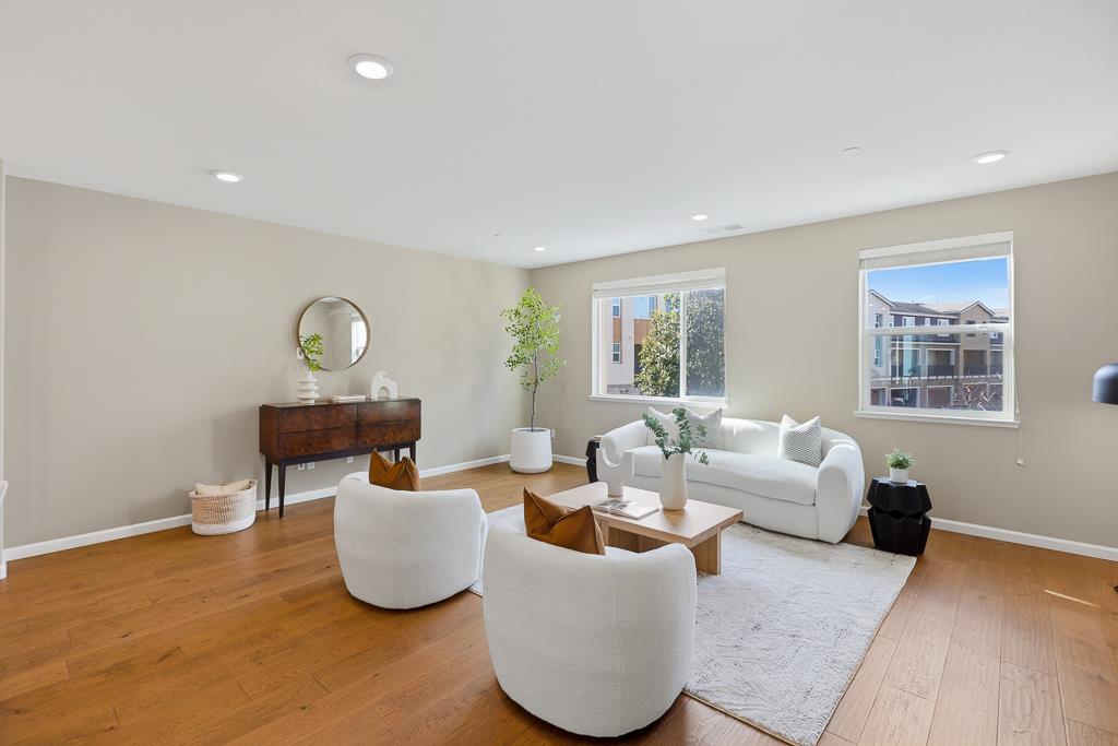 1279 Milkweed Street