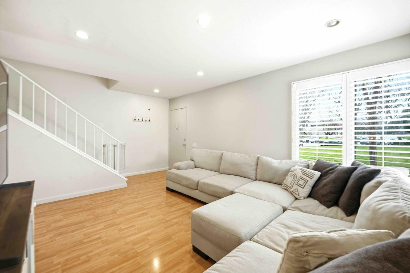 937 Summerside Drive D