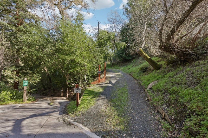 145 Foxwood Road Road