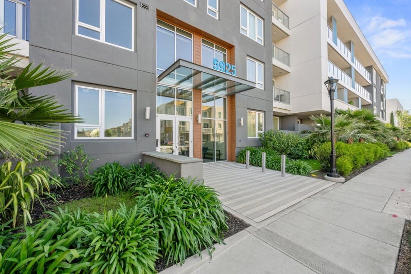 5925 Charlotte Drive 201