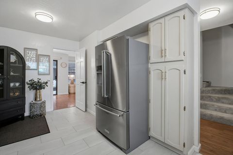 Tiny photo for 1321 Fruitdale Avenue, SAN JOSE, CA 95126 (MLS # ML82019999)