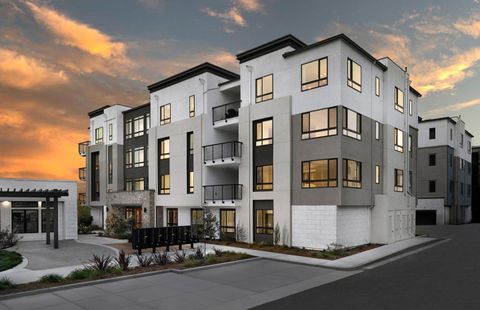 Photo of 400 Mexico Terrace #7, SUNNYVALE, CA 94089 (MLS # ML82043272)