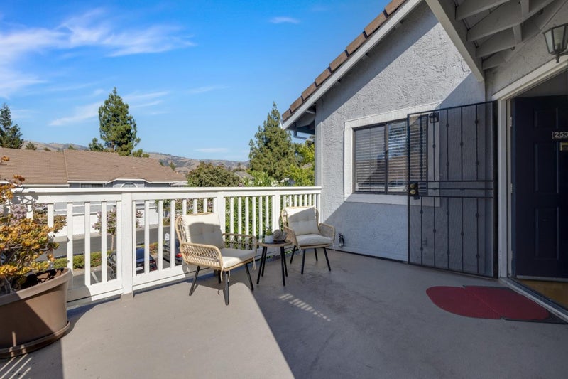 2538 Yerba Hills Court