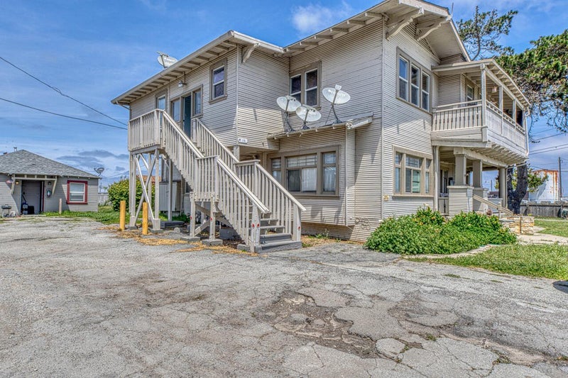 1200 West Market Circle