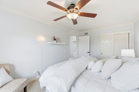 Tiny photo for 247 Pelican Court, Foster City, CA 94404 (MLS # ML82033507)