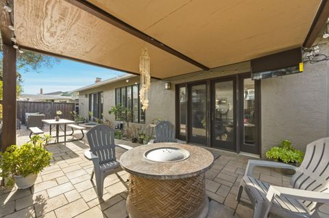 Tiny photo for 247 Pelican Court, Foster City, CA 94404 (MLS # ML82033507)