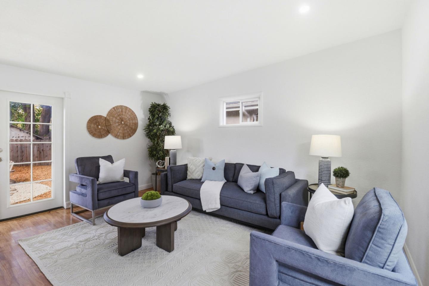 2318 Palo Verde Avenue
