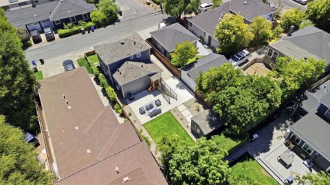 Tiny photo for 522 Carlos Avenue, Redwood City, CA 94061 (MLS # ML82051223)