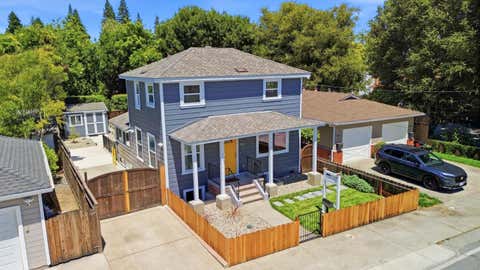 Tiny photo for 522 Carlos Avenue, Redwood City, CA 94061 (MLS # ML82051223)