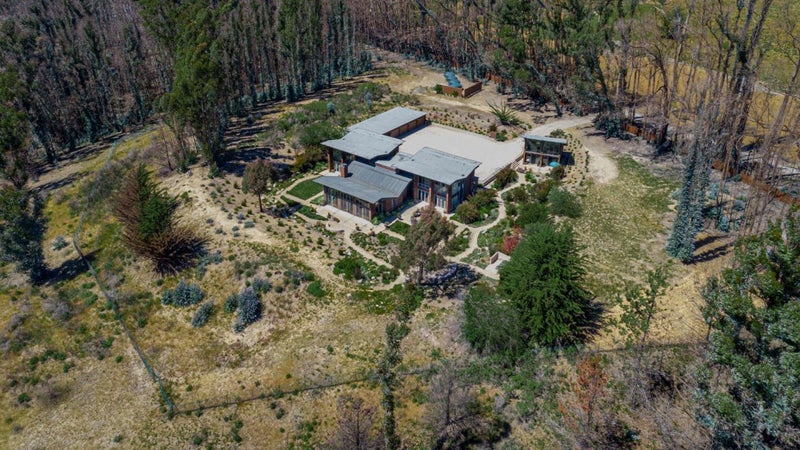 2050 Green Oaks Way