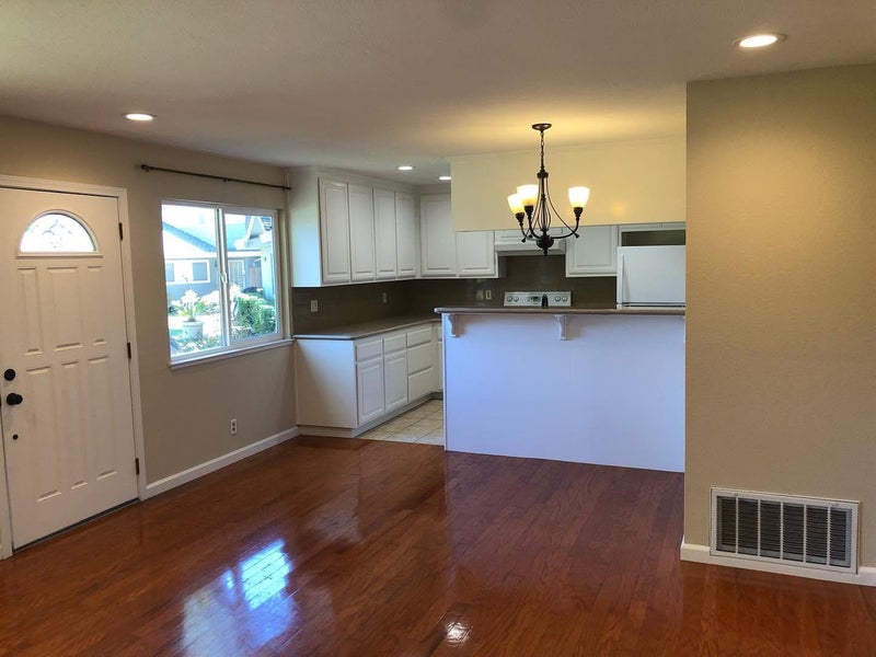 5461 Tyhurst Court 1
